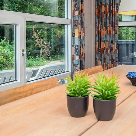 7 Person In Henne-by Traum